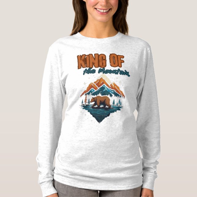 Camiseta Selvagem Indomada: Urso Marrom na Montanha (Frente)