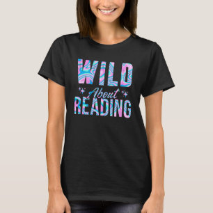 Camiseta Selvagem Sobre Leitura de Livros com cor de ranhur