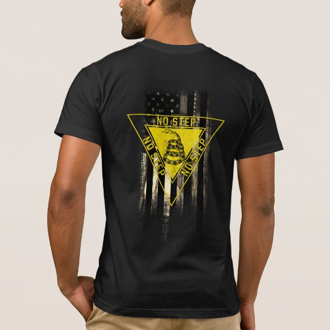 CAMISETA SEM AVISO DE PASSO AVIAÇÃO COBRA MILITAR (Verso)