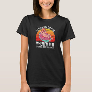 Camiseta Sem Exaustão Na Piscina Do Nadador De Vintagem Pee