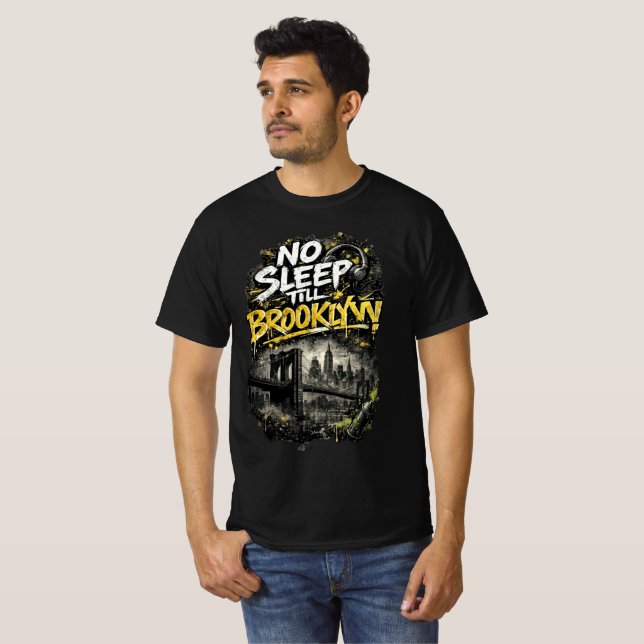 Camiseta Sem Sono Até Brooklyn – Roupas Urbanas de Rua com  (Frente Completa)