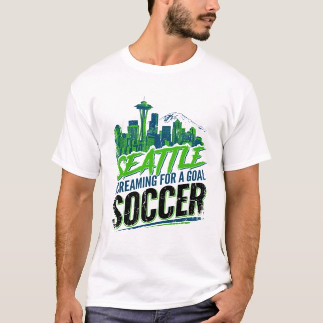 Camiseta Sem Sono em Seattle Torcedores de Futebol Gritando (Frente)