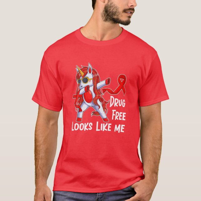 Camiseta Semana Vermelha De Fita Livre De Drogas Parece Com (Frente)