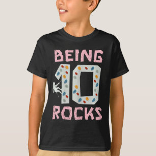 Camiseta Sendo uma garota de escalada de 10 rochas