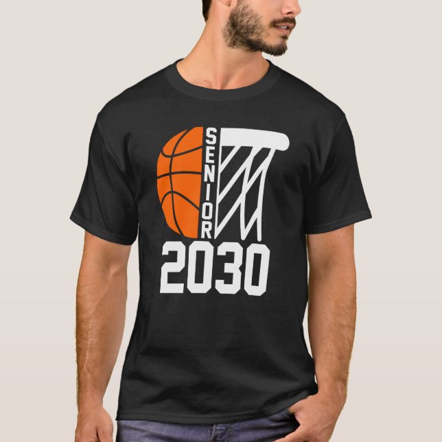 Camiseta Senior 2030 Class of 2030 Graduation Basketball Pl (Frente)