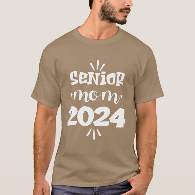 Camiseta Senior mom 2024 college graduation gift (Frente)