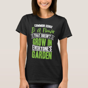 Camiseta Senso Comum Uma Flor Que Não Cresce Em Todos