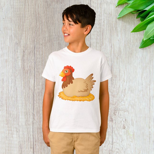 Camiseta Sentado no Nest Cute Fazenda (Criador carregado)