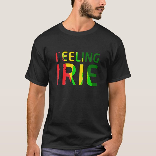 Camiseta Sentindo Irie Reggae Jamaica Rasta Music T Shirt (Frente)