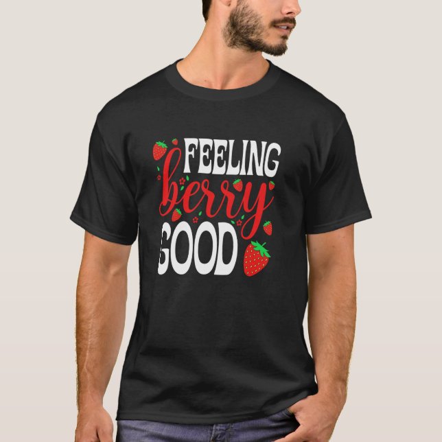 Camiseta Sentindo Morango Doce Amante de Morango (Frente)