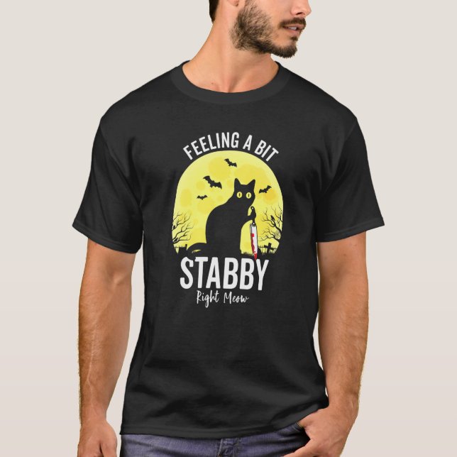 Camiseta Sentir Um Pouco Esfaqueado À Direita... Que Gato N (Frente)