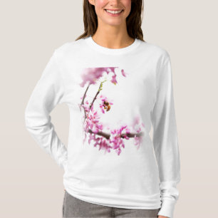 Camiseta Sequeiro e Abelha de mel em Springtime