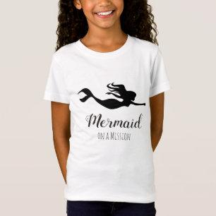 Camiseta Sereia gráfica preta & branca bonito em uma miss