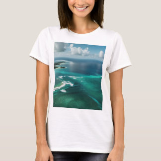 Camiseta "Serene Ocean Scenery T-Shirt - Co inspirado na Na