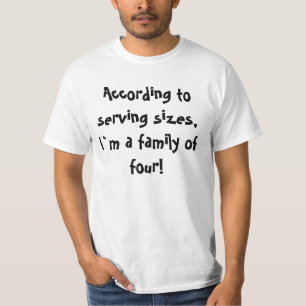 Camiseta Servindo tamanhos de citação engraçada T Shirt