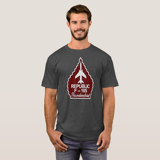 Camiseta Seta do vermelho de F-105 Thunderchief (Frente Completa)