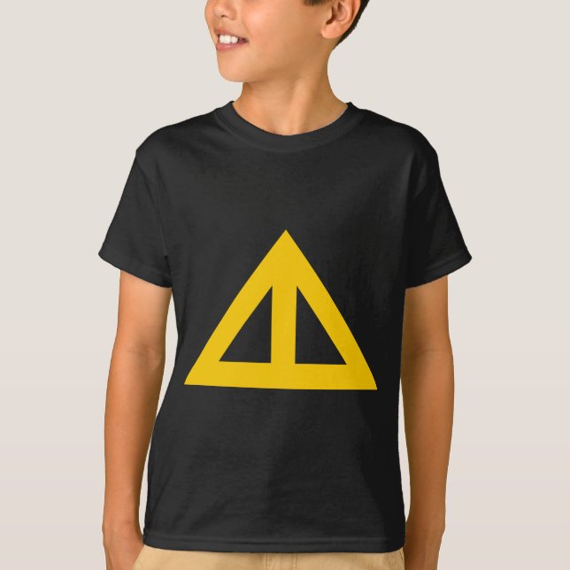 Camiseta Seta Triangular Dividida (Frente)