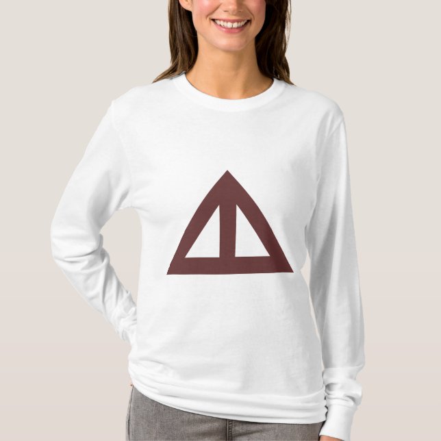 Camiseta Seta Triangular Dividida (Frente)