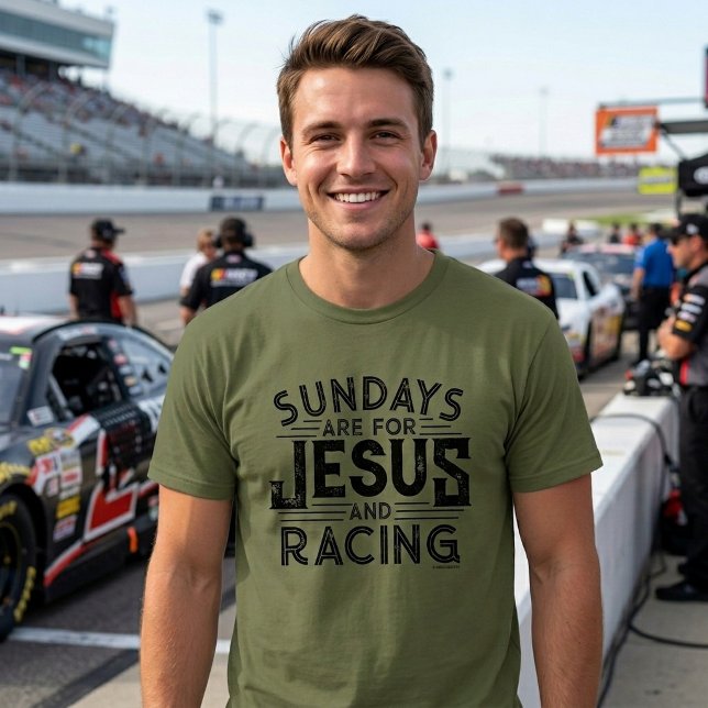 Camiseta Seu "Domingos são para Jesus e Corridas" (Criador carregado)