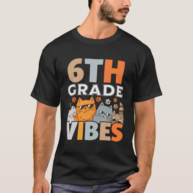 Camiseta Sexto Grau De 6 De Volta Aos Rapazes De Gato Engra (Frente)