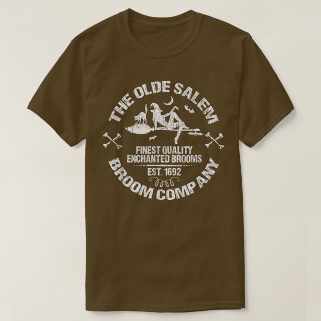Camiseta Sey Basic Witch Olde Salem Broom Company Emblem he (Frente do Design)