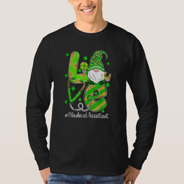 Camiseta Shamrock Gnome Love Medical Assistant St Patricks  (Frente)