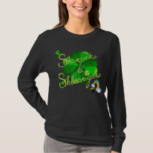 Shamrocks e Shenanigans Long Sleeve Tee