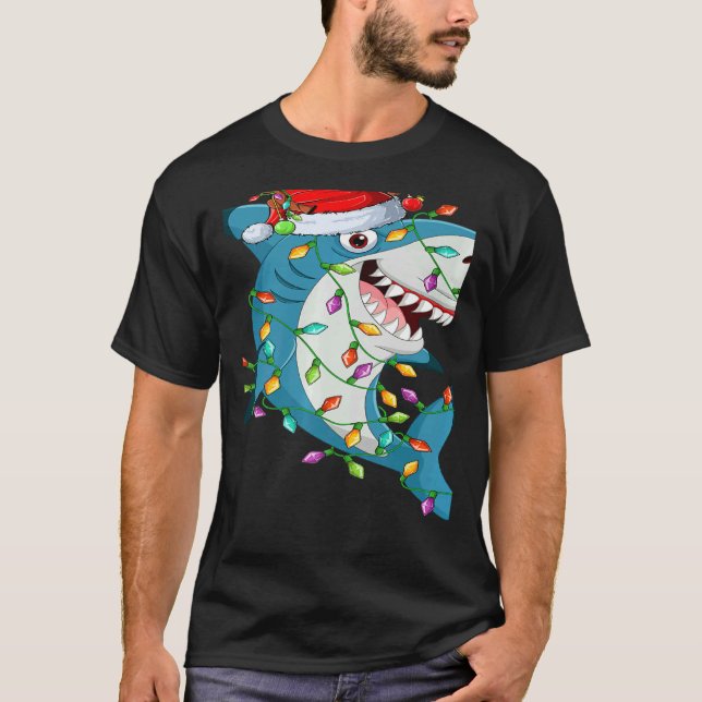 Camiseta Shark Xmas Lights Reindeer Santa Shark Christmas   (Frente)