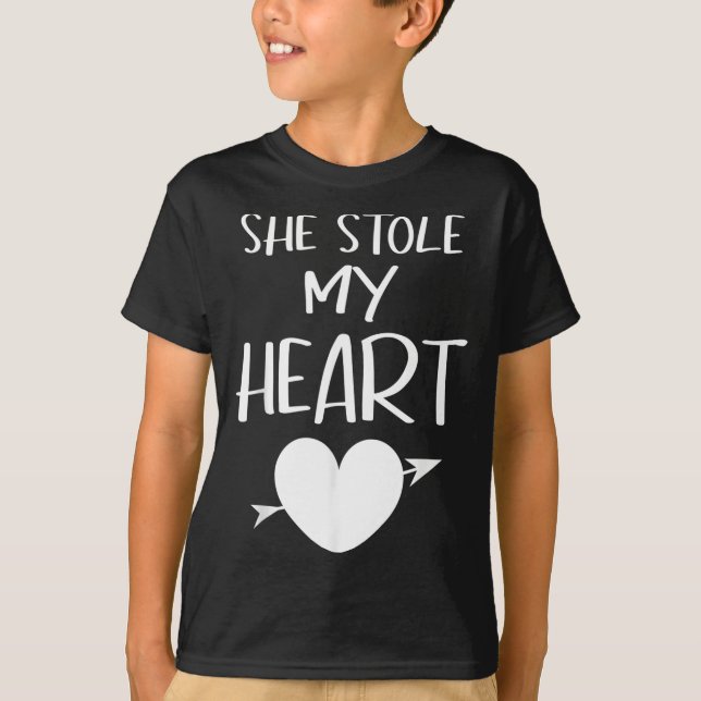 Camiseta She Stole My Heart Valentines Day Matching Couples (Frente)