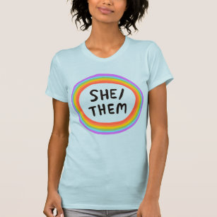 Camiseta SHE/THEM Pronuncia Círculo Arco-Íris Colorido