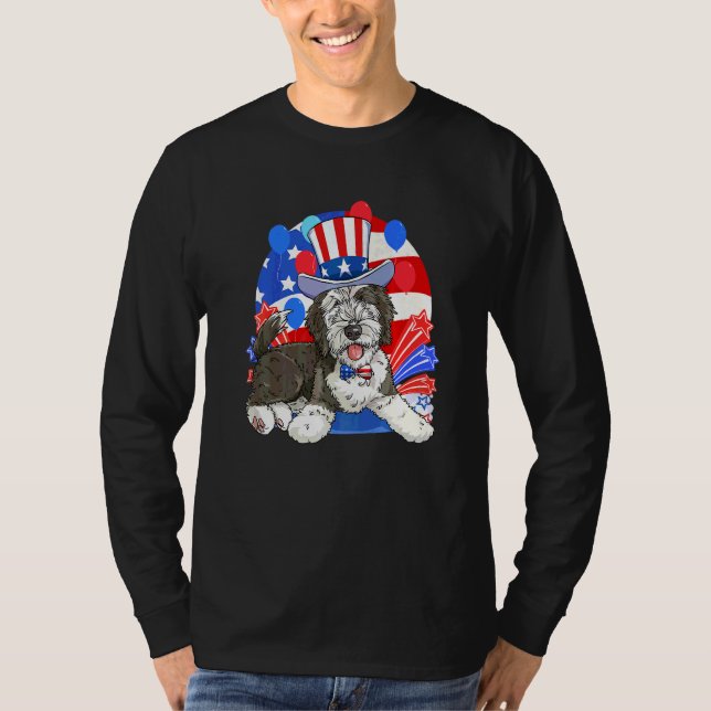 Camiseta Sheepadoodle Patriótico Tio Sam 4 de Julho Ameri (Frente)