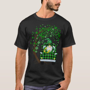 Camiseta Shenanigans Gnomes Riding Green Truck Happy St Pat