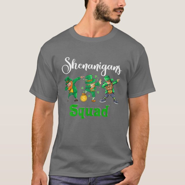 Camiseta Shenanigans Squad Funny Patrick's Day Dabbing Lepr (Frente)