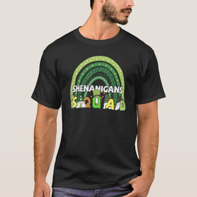 Camiseta Shenanigans squad irish gnomes rainbow st patrick' (Frente)