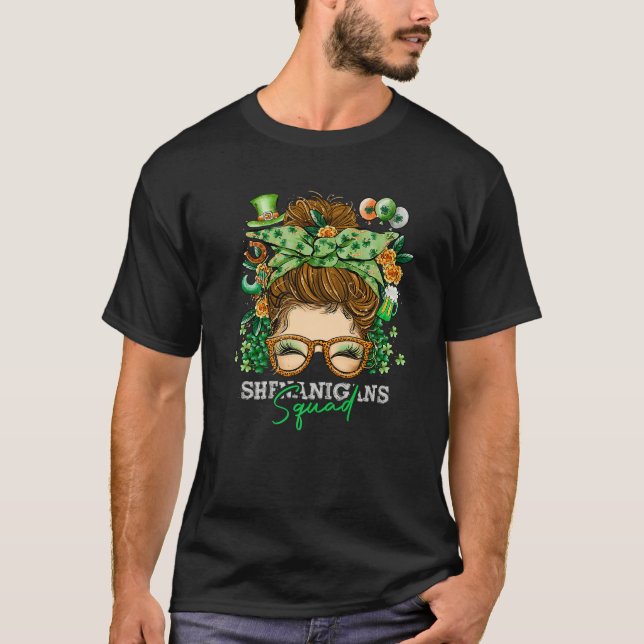 Camiseta Shenanigans Squad Leopard Messy Bun St Patrick's D (Frente)