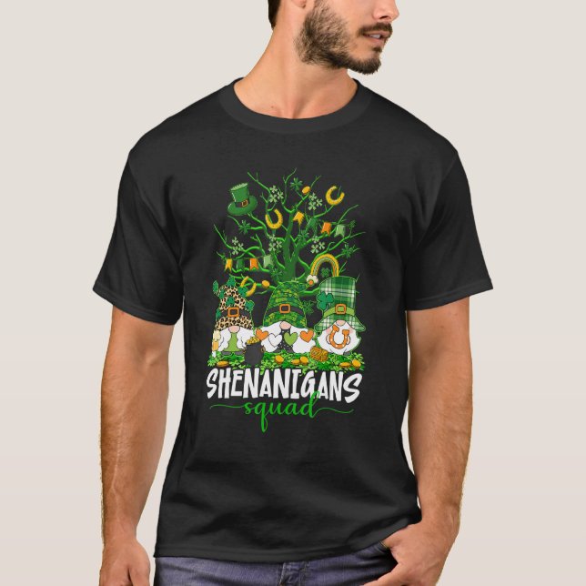 Camiseta Shenanigans Squad St Patricks Day Gnomes Green Tre (Frente)