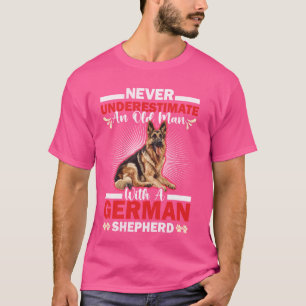 Camiseta Shepherd Dog NUNCA SUBESTIMA UM VELHO HOMEM ALEMÃO