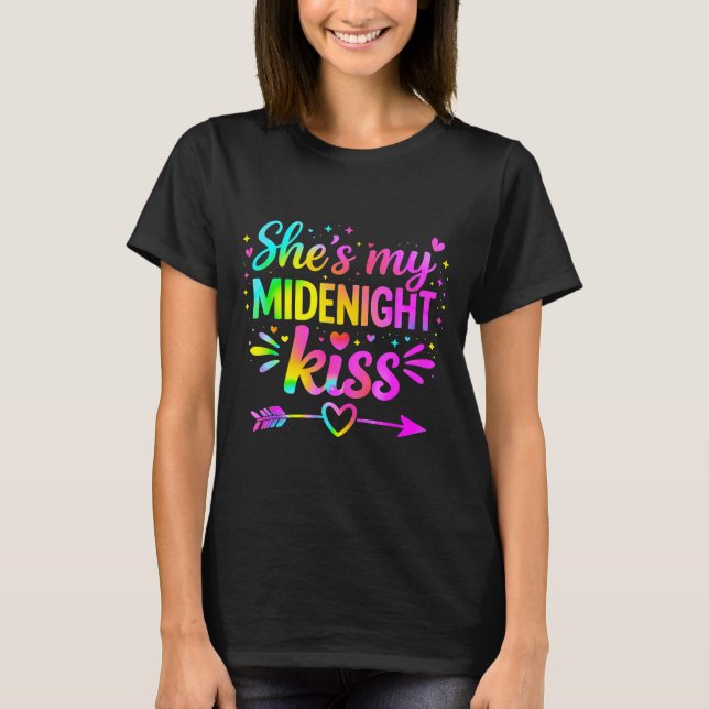 Camiseta She's My Midnight Kiss Happy New Year Couple Love  (Frente)