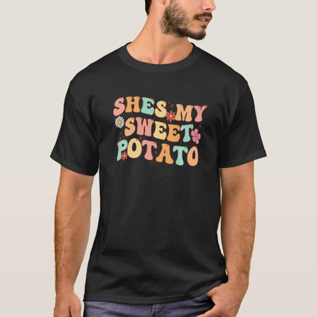 Camiseta Shes My Sweet Potato I Yam Set Thanksgiving Couple (Frente)