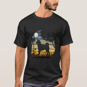 Camiseta Shiba Inu Em Um Campo De Flores Noite De Lua