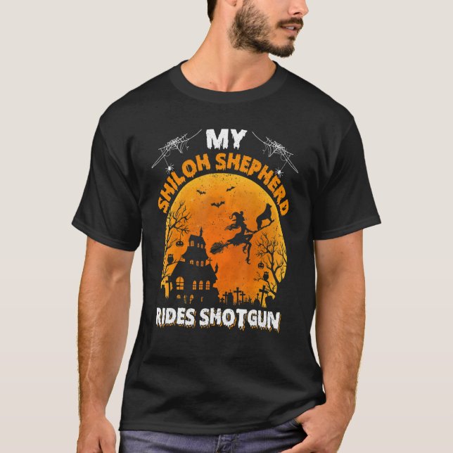 Camiseta Shiloh Shepherd Ride Shotgun Shiloh Shepherd Dog H (Frente)