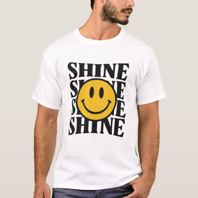 Camiseta SHINE Retro Smiley Face Bold Typography T-Shirt (Frente)