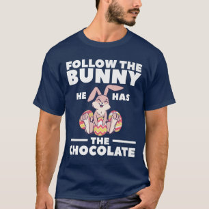 Camiseta Siga o coelho que ele tem o chocolate cristão