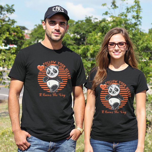 Camiseta Siga seu Casal de Panda Coração Correspondente (Criador carregado)