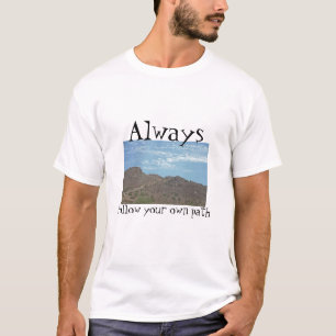 Camiseta Siga sua própria foto da fuga de Moutain da