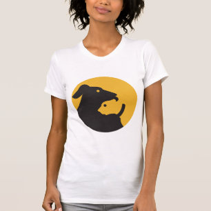 Camiseta Silhouette de Gato e Cão