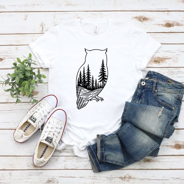 Camiseta Silhueta de Coruja com Cena Florestal (Criador carregado)