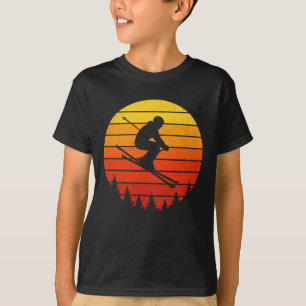Camiseta Silhueta de Esqui - Esquiadores do Pôr do Sol Retr