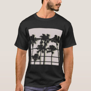 Camiseta Silhueta de Palmeira Retro Minimalista Praia de Ve