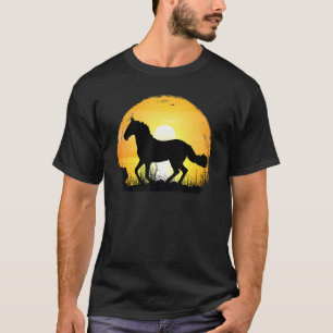 Camiseta Silhueta de Raça de Cavalo ao Pôr do Sol Cavalo